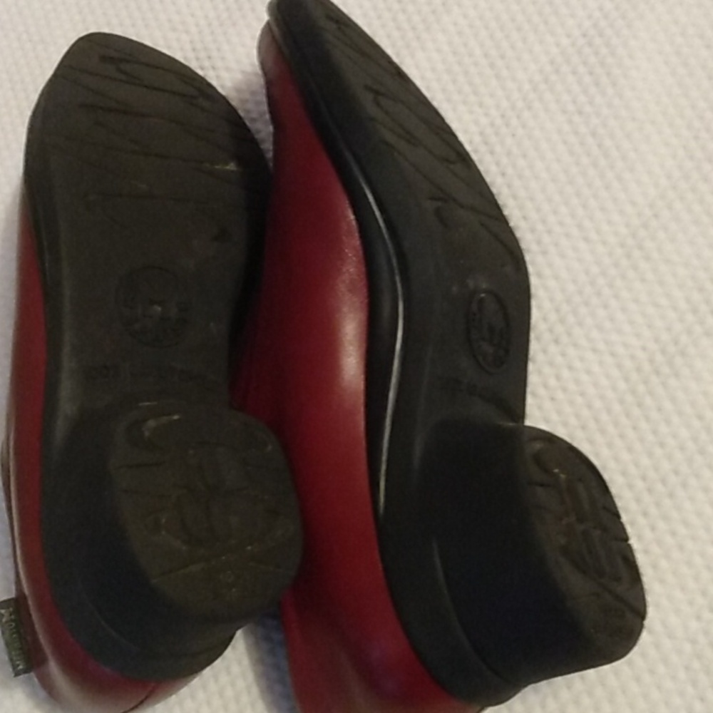 Mephisto Red Leather Slip-On Shoes 7.5 - Picture 5 of 8